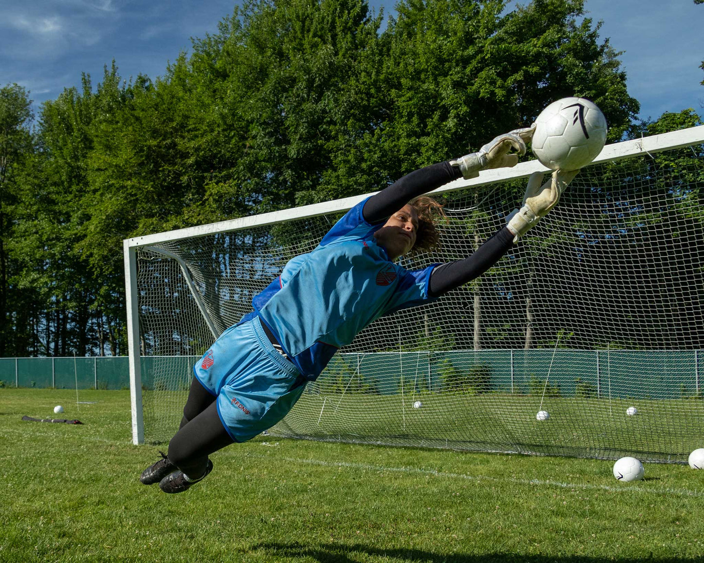 PRO & NCAA  Goalkeeper Camp