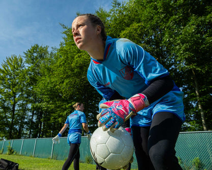 PRO & NCAA  Goalkeeper Camp